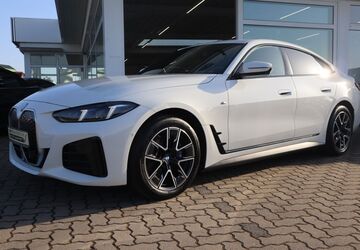 BMW i4 22.659 km 47.990 &euro; Karlstadt 97753