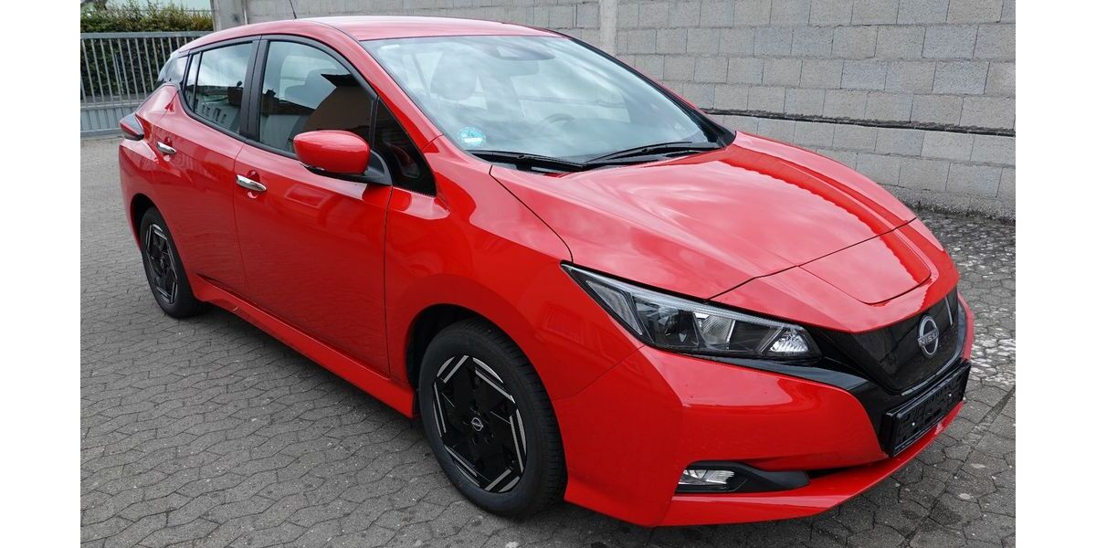 Nissan Leaf 11.680 km 16.900 &euro; Volkach 97332