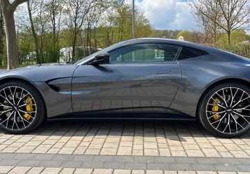 Aston Martin V8 Vantage 11.300 km 148.007 &euro; Schwarzach 97359