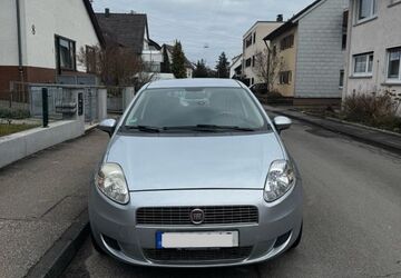Fiat Grande Punto 141.000 km 2.150 &euro; Würzburg 97076