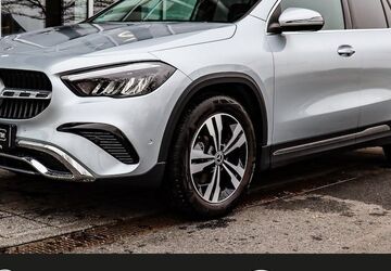 Mercedes-Benz GLA 180 11.350 km 35.450 &euro; Karlstadt 97753