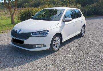 Skoda Fabia 76.500 km 11.600 &euro; Estenfeld 97230