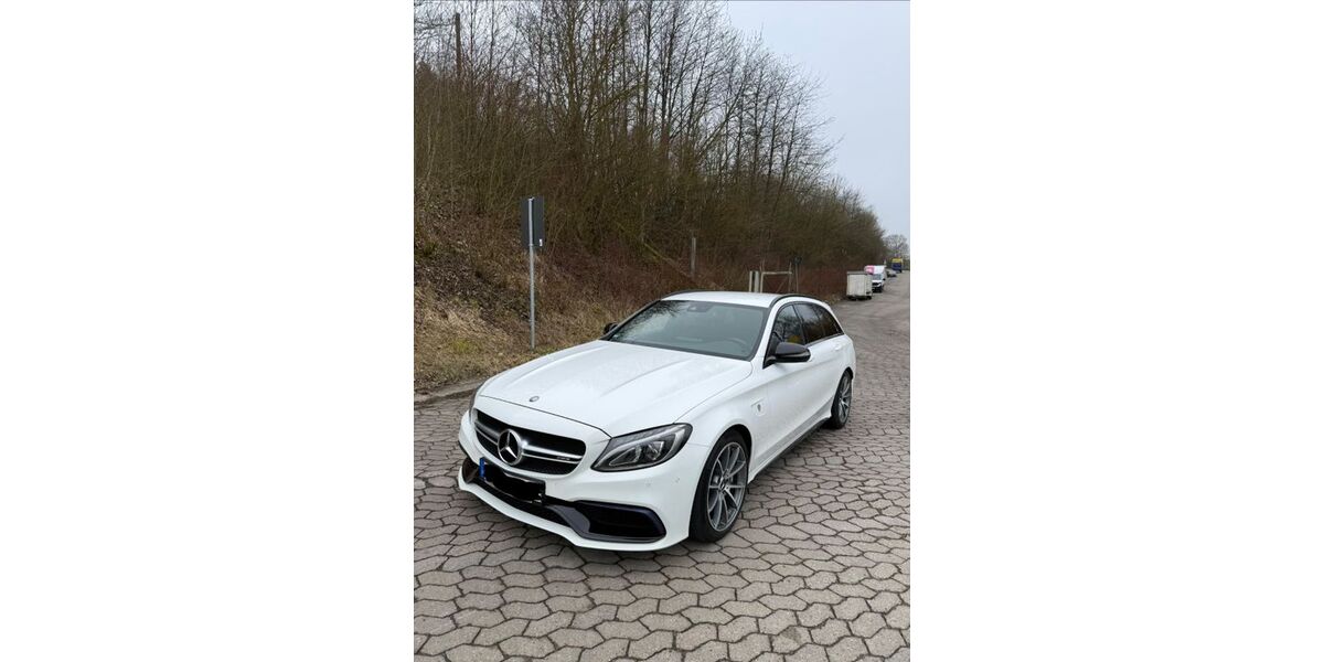 Mercedes-Benz C 63 AMG 113.687 km 39.999 &euro; Tauberbischofsheim 97941