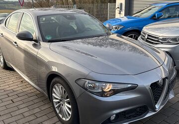 Alfa Romeo Giulia 84.600 km 19.900 &euro; Volkach 97332