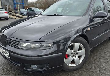 Seat Leon 136.100 km 2.497 &euro; Würzburg 97076