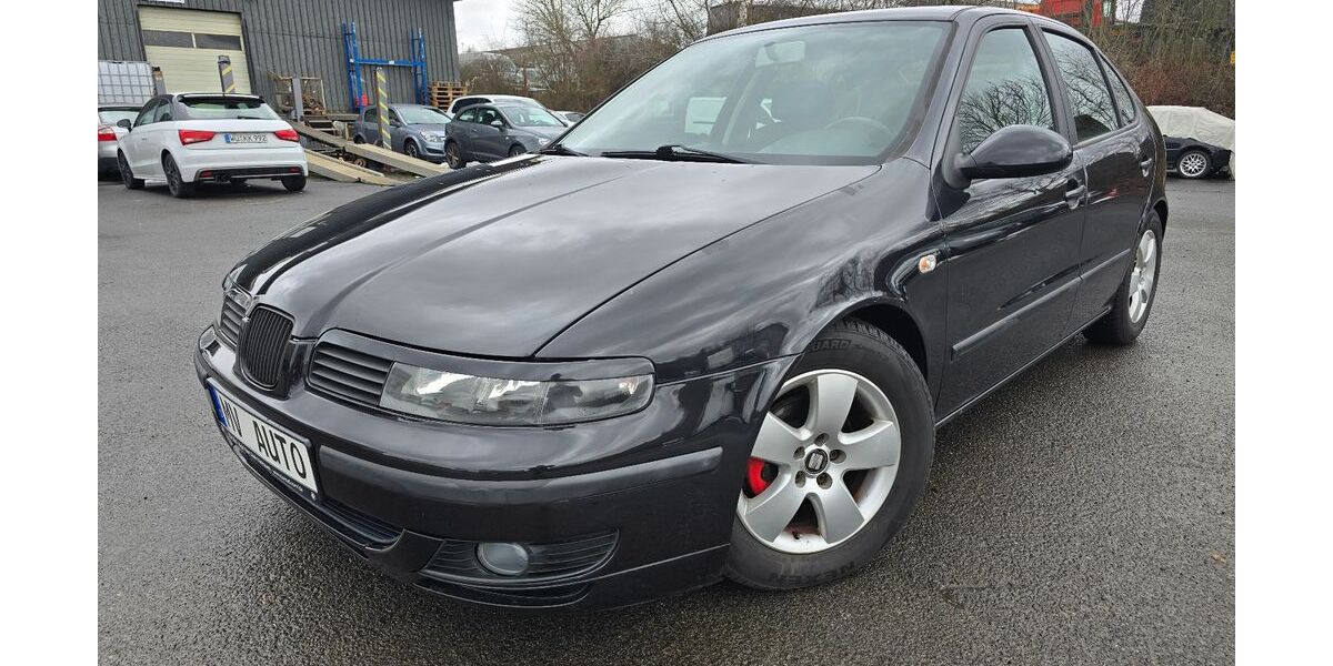 Seat Leon 136.100 km 2.497 &euro; Würzburg 97076