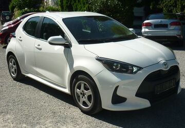 Toyota Yaris 38.667 km 14.500 &euro; Estenfeld bei Würzburg 97230
