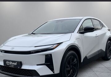 Toyota C-HR 1.500 km 45.190 &euro; Würzburg 97076