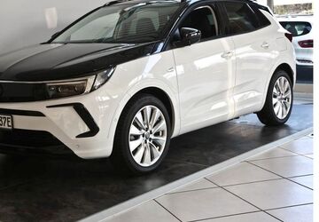 Opel Grandland (X) 14.000 km 27.990 &euro; Würzburg 97076