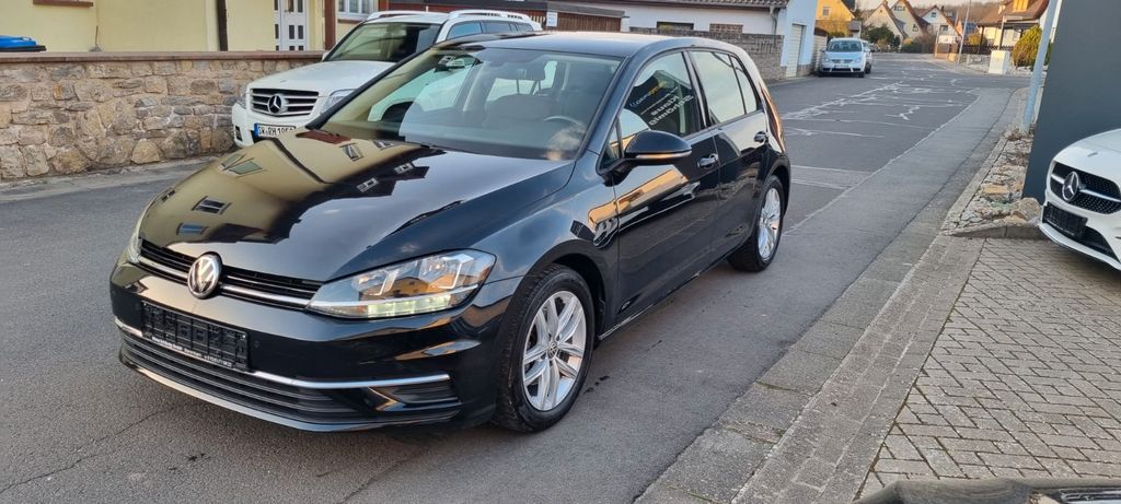 VW Golf 84.300 km 15.990 &euro; Stammheim 97509