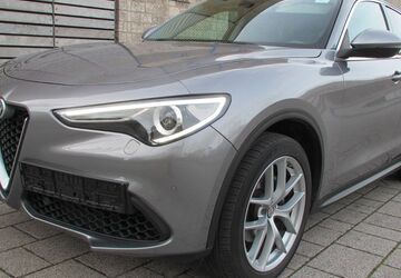 Alfa Romeo Stelvio 106.727 km 18.950 &euro; Würzburg 97080