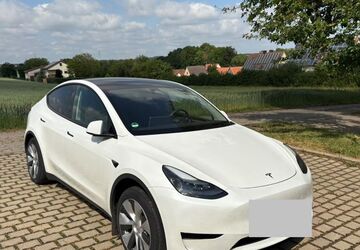 Tesla Model Y 39.000 km 34.500 &euro; Dettelbach 97337