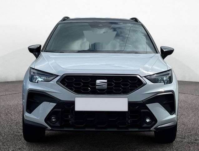 Seat Arona 1.200 km 28.990 &euro; Würzburg 97076