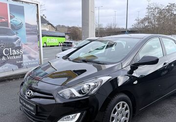 Hyundai i30 90.000 km 6.699 &euro; Würzburg 97076