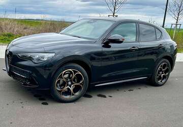 Alfa Romeo Stelvio 7.500 km 59.990 &euro; Reichenberg 97234