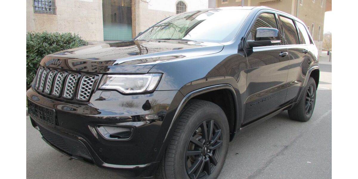 Jeep Grand Cherokee 85.087 km 25.950 &euro; Würzburg 97080