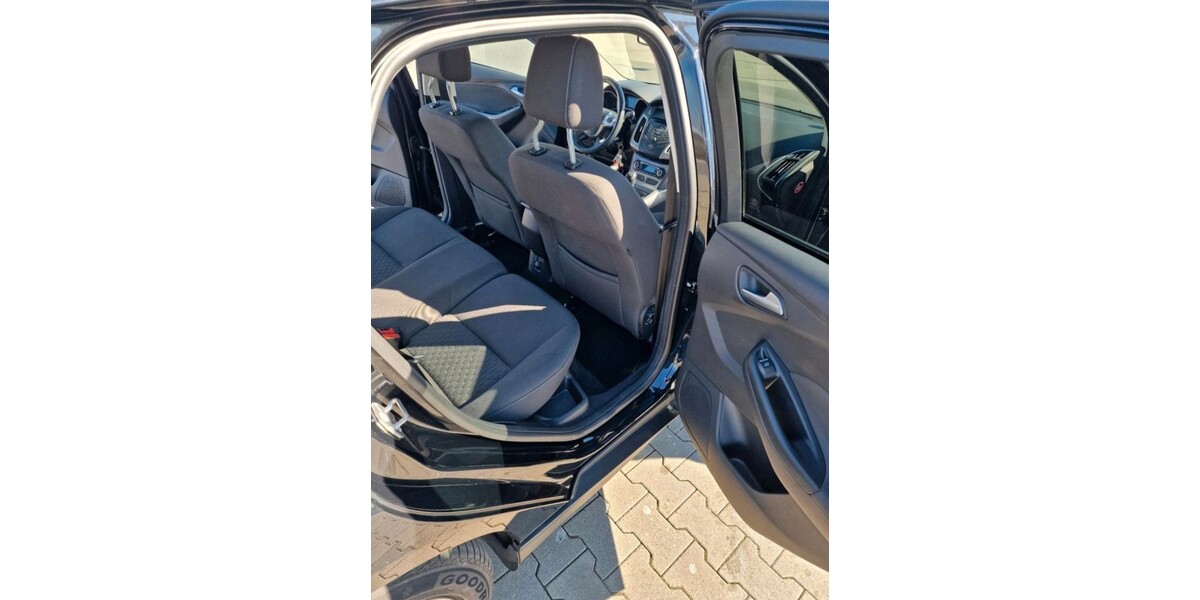 Ford Focus 196.000 km 6.400 &euro; Höchberg 97204
