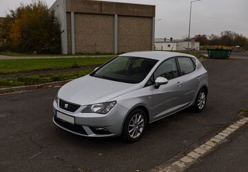 Seat Ibiza 59.989 km 8.300 &euro; Würzburg 97074