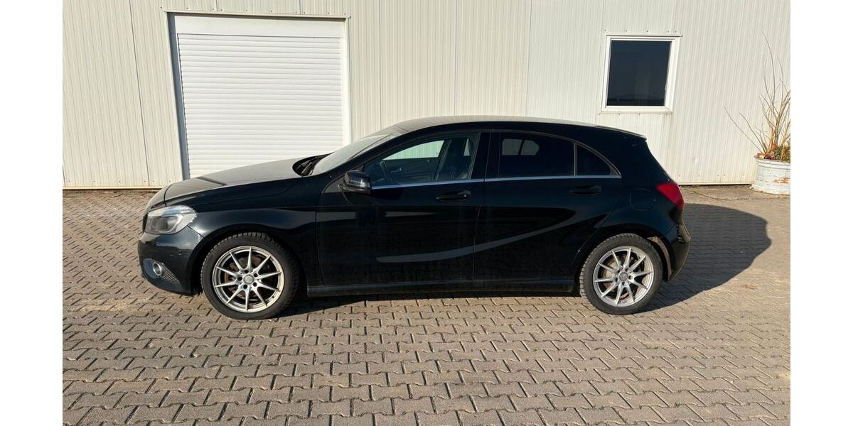 Mercedes-Benz A 180 121.700 km 9.900 &euro; Unterpleichfeld 97294