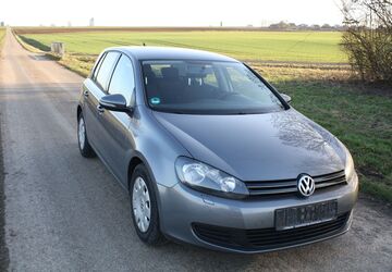 VW Golf 213.000 km 3.999 &euro; Würzburg 97082