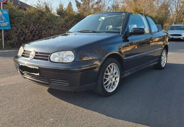 VW Golf 141.380 km 4.700 &euro; Würzburg 97080
