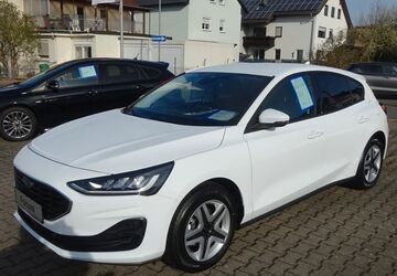 Ford Focus 33.456 km 16.390 &euro; Tauberbischofsheim 97941