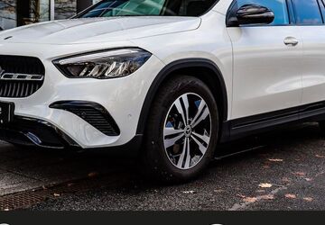 Mercedes-Benz GLA 180 12.300 km 35.850 &euro; Karlstadt 97753