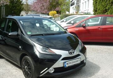 Toyota Aygo (X) 98.750 km 7.990 &euro; Estenfeld bei Würzburg 97230