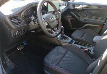 Ford Focus 8.900 km 28.402 &euro; Würzburg 97076