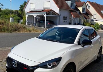 Mazda 2 32.000 km 16.900 &euro; Würzburg 97286