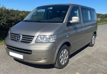 VW T5 Multivan 291.000 km 9.500 &euro; Marktsteft 97342