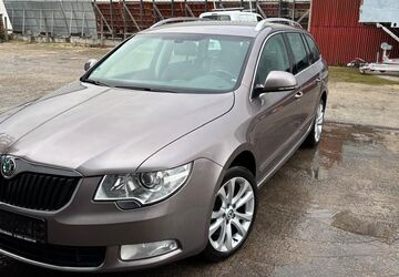 Skoda Superb 215.050 km 4.990 &euro; Höchberg 97204
