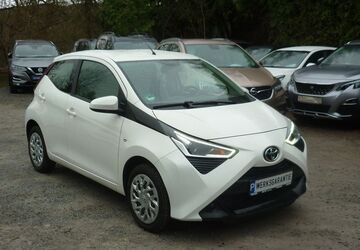 Toyota Aygo (X) 41.993 km 9.990 &euro; Estenfeld bei Würzburg 97230
