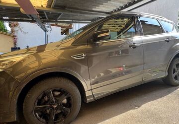 Ford Kuga 151.000 km 8.000 &euro; Würzburg 97076