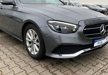 Mercedes-Benz E 200 123.116 km 27.700 &euro; Bergtheim 97241