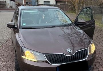 Skoda Fabia 82.000 km 8.900 &euro; Himmelstadt 97267