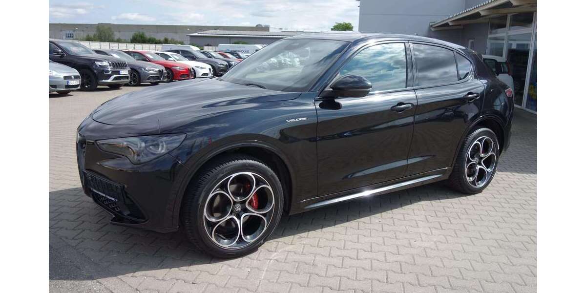 Alfa Romeo Stelvio 35.600 km 36.990 &euro; Reichenberg 97234