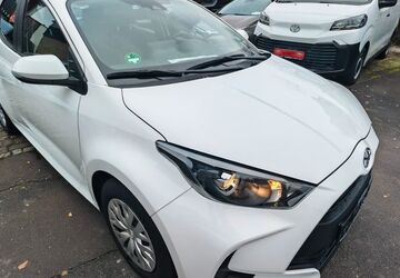 Toyota Yaris 25.700 km 14.900 &euro; Sommerach 97334