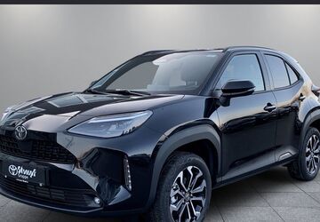 Toyota Yaris Cross 1.500 km 31.890 &euro; Würzburg 97076