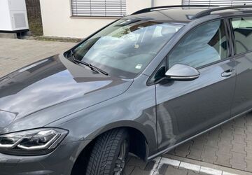 VW Golf 129.000 km 12.500 &euro; Güntersleben 97261