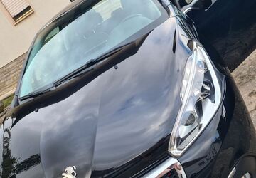 Peugeot 208 103.000 km 6.600 &euro; Rottendorf 97228