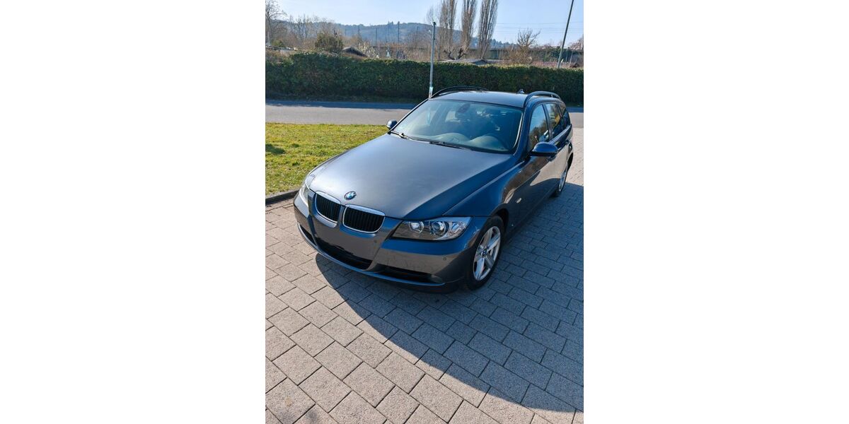 BMW 320 175.000 km 5.100 &euro; Würzburg 97072