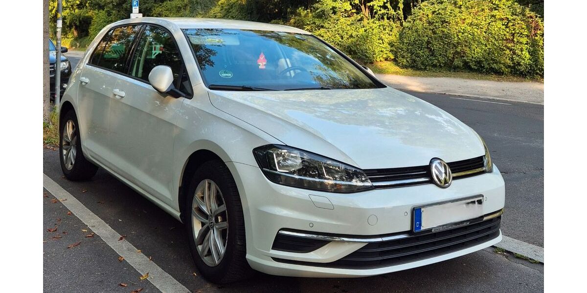 VW Golf 91.215 km 16.200 &euro; Würzburg 97074