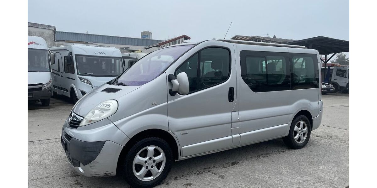 Opel Vivaro 106.000 km 12.900 &euro; Karlstadt am Main 97753