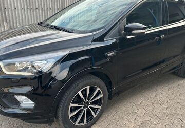Ford Kuga 95.415 km 12.990 &euro; Arnstein-Heugrumbach 97450