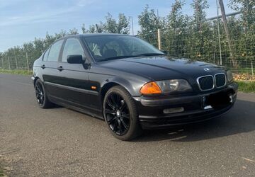 BMW 320 228.000 km 3.200 &euro; Dettelbach 97337