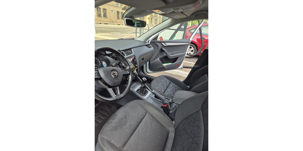 Skoda Octavia 135.000 km 13.500 &euro; Würzburg 97070