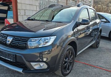 Dacia Sandero 18.500 km 9.999 &euro; Würzburg 97076