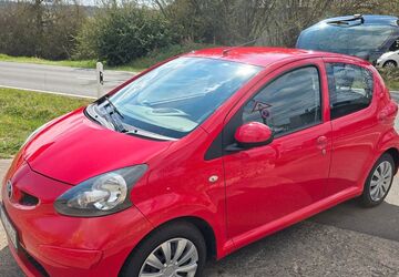 Toyota Aygo (X) 164.000 km 2.600 &euro; Randersacker 97236