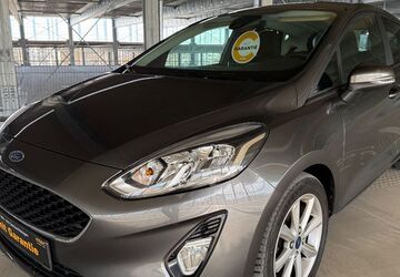 Ford Fiesta 77.000 km 10.990 &euro; Würzburg 97082